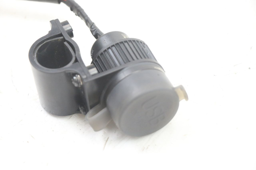 photo de PRESA ACCENDISIGARI ROYAL ENFIELD HYMALAYAN 410 (2016 - 2023)