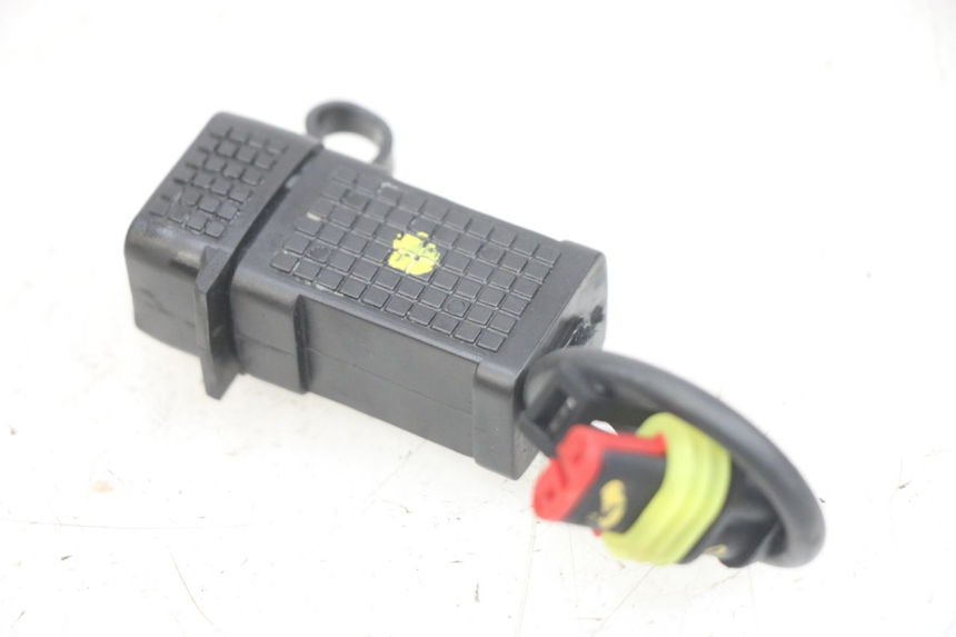 photo de PRISE ACCENDISIGARI APRILIA SXR 50 (2021 - 2023)