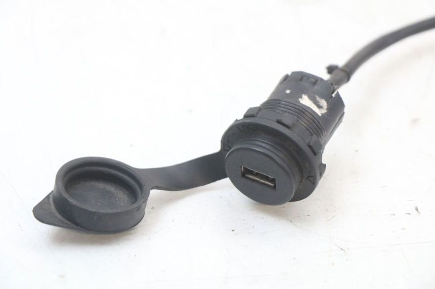 photo de PRESA ACCENDISIGARI SYM ORBIT III 3 4T 50 (2018 - 2021)