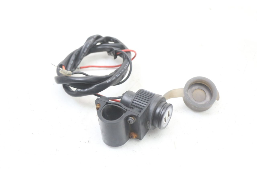 photo de PRESA ACCENDISIGARI YAMAHA XJ6 ABS 600 (2008 - 2016)
