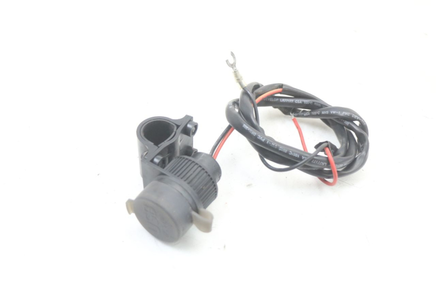 photo de PRESA ACCENDISIGARI YAMAHA XJ6 ABS 600 (2008 - 2016)