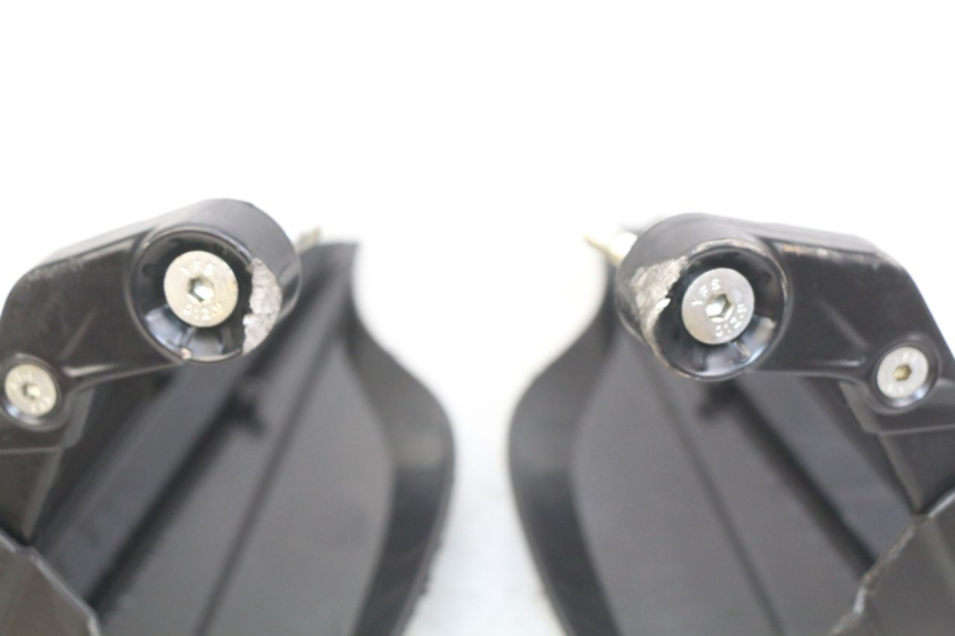 photo de PROTEZIONE MANI HONDA CB R 1000 (2018 - 2023)