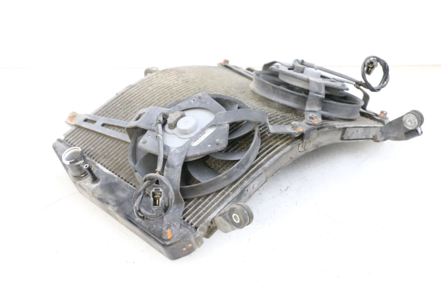 photo de RADIATORE YAMAHA FJR ABS 1300 (2006 - 2012) - Zoom sullo stato d'uso