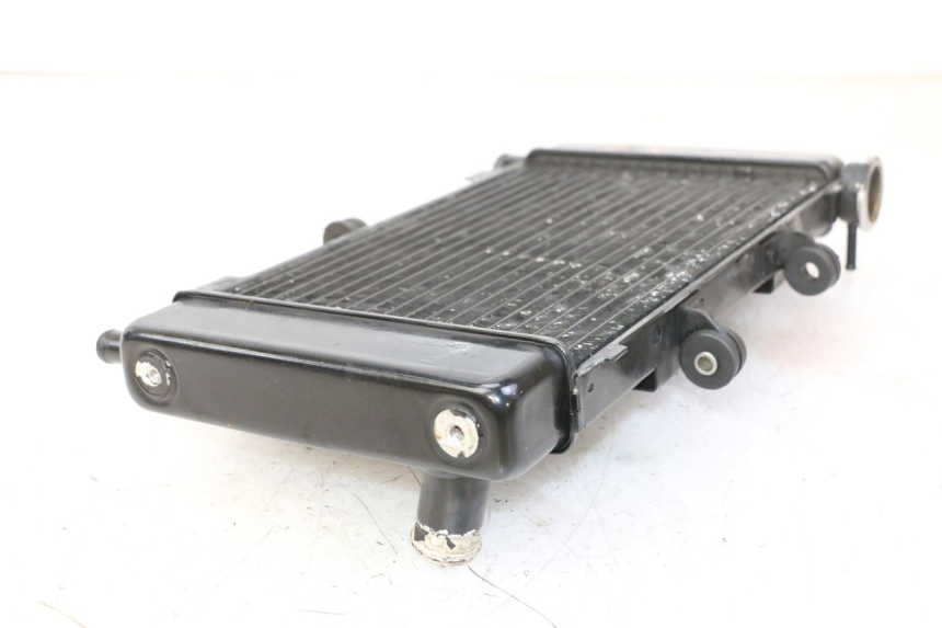 photo de RADIATORE YAMAHA FZ6 N FAZER 600 (2004 - 2006)