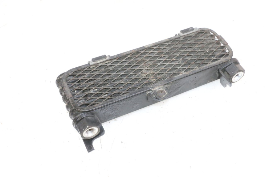 photo de RADIATORE OLIO SUZUKI DL V STROM 1000 (2002 - 2007) - Dettagli dei punti di fissaggio