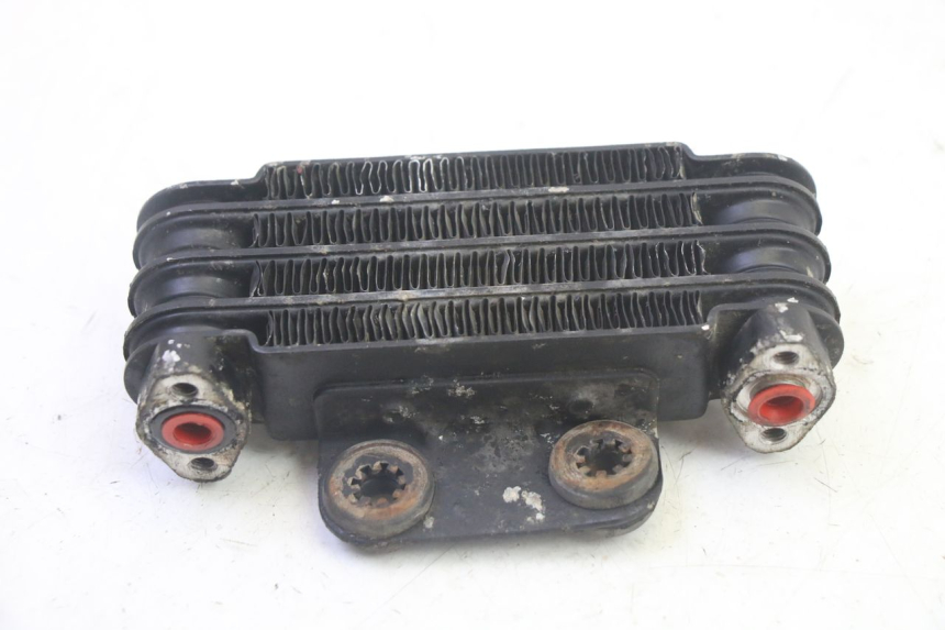 photo de RADIATORE OLIO KYMCO ZING 125 (1997 - 2003) - Primo piano tecnico