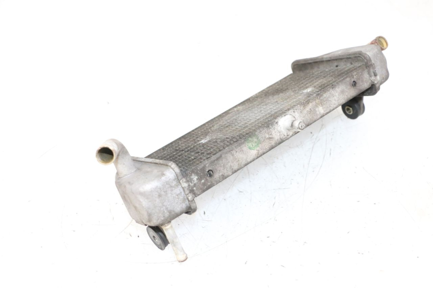 photo de RADIATORE YAMAHA XMAX X-MAX 125 (2006 - 2009) - Dettagli dei punti di fissaggio