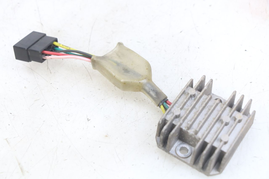 photo de REGOLATORE DI CARICA KYMCO AGILITY NAKED RENOUVO 2T 50 (2011 - 2018)