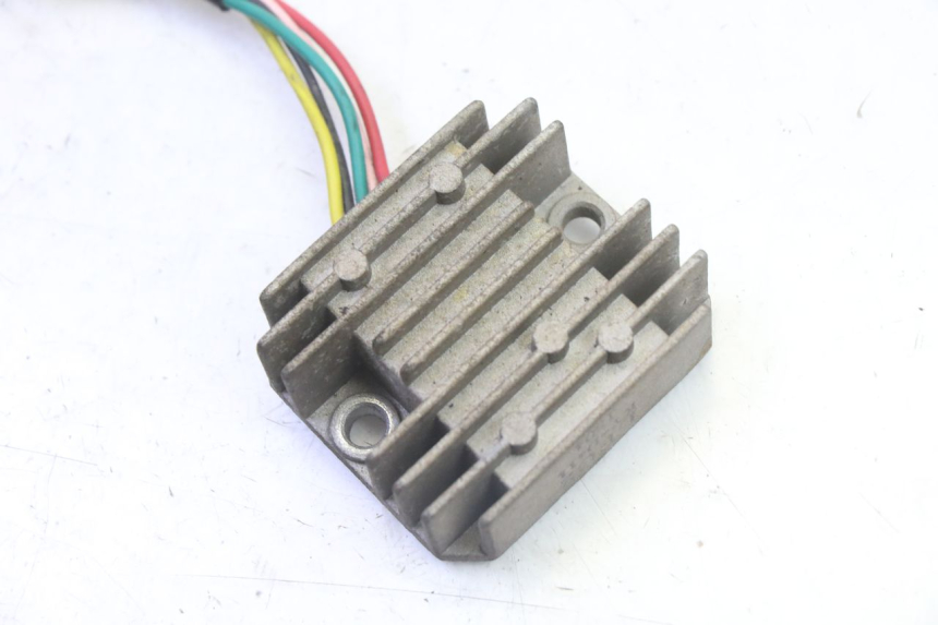 photo de REGOLATORE DI CARICA KYMCO AGILITY NAKED RENOUVO 2T 50 (2011 - 2018)