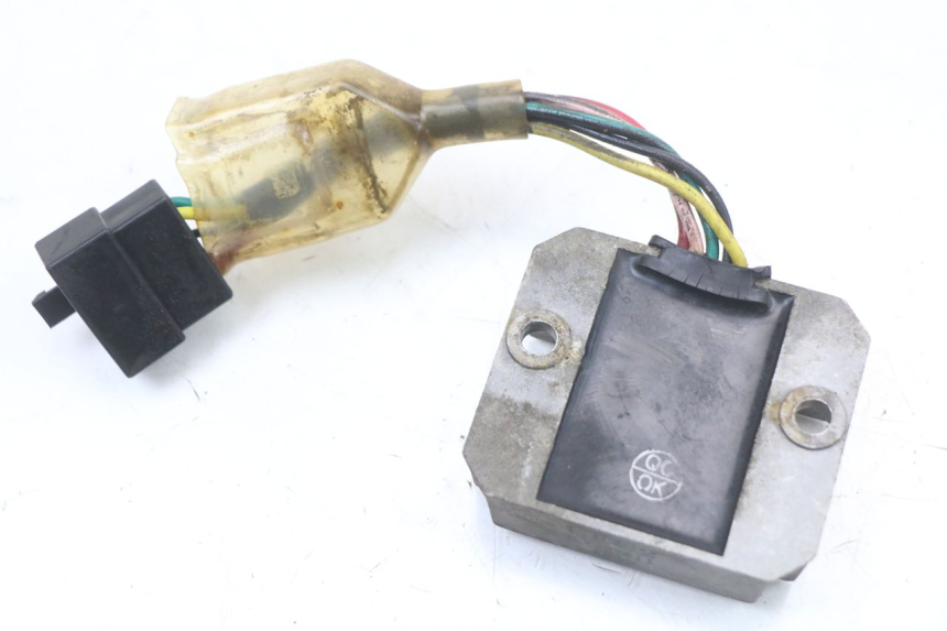 photo de REGOLATORE DI CARICA KYMCO AGILITY RS 4T 50 (2009 - 2013)