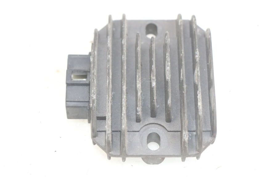 photo de REGOLATORE DI CARICA APRILIA SCARABEO LIGHT 125 (2007 - 2011)
