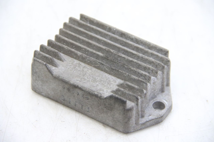 photo de REGOLATORE DI CARICA APRILIA SR 2T 50 (2012 - 2017)