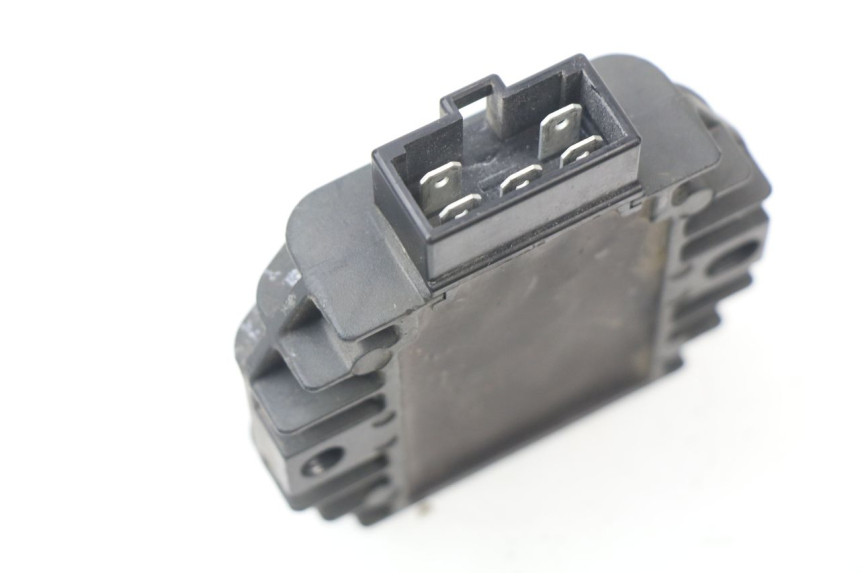 photo de REGOLATORE DI CARICA APRILIA ATLANTIC 125 (2003 - 2009)