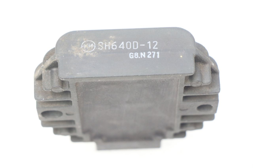 photo de REGOLATORE DI CARICA APRILIA ATLANTIC 125 (2003 - 2009)