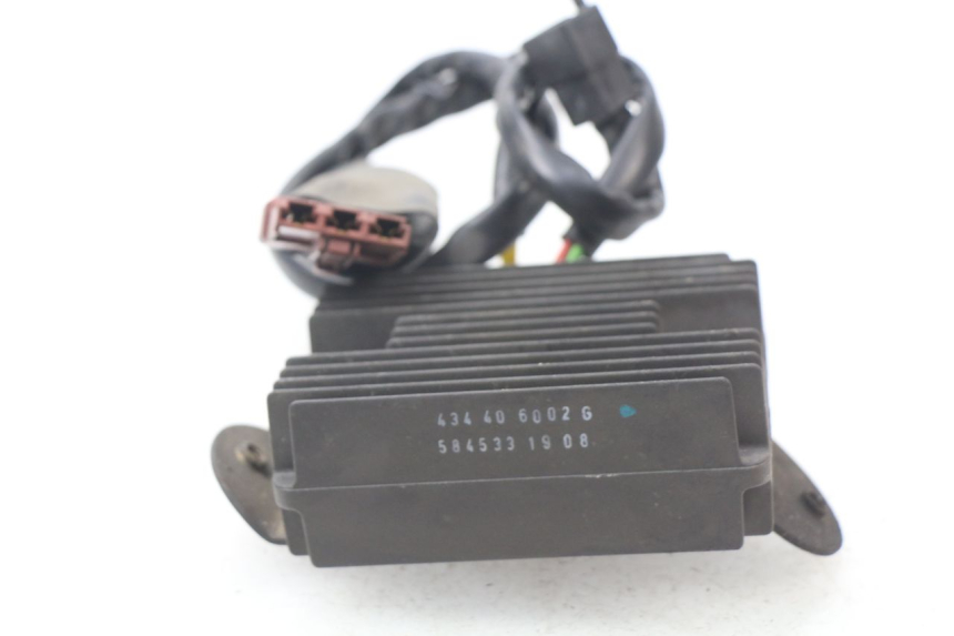 photo de REGOLATORE PIAGGIO BEVERLY 500 (2003 - 2007) - Dettaglio del componente