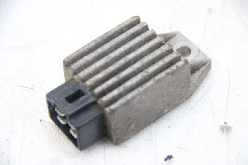 photo de REGOLATORE DI CARICA PGO BIG MAX 50 (2001 - 2009) - Vista principale