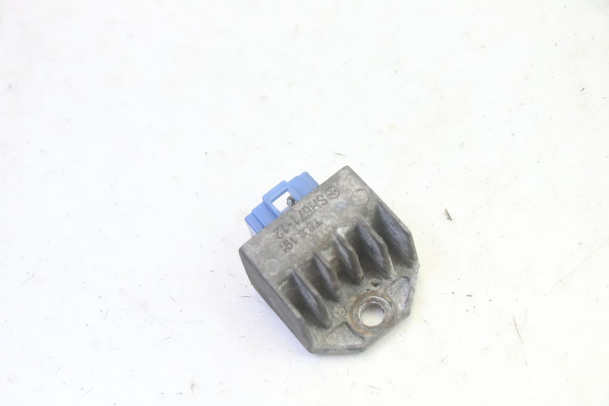 photo de REGOLATORE DI CARICA MBK BOOSTER SPIRIT 50 (2004 - 2017) - Vista principale