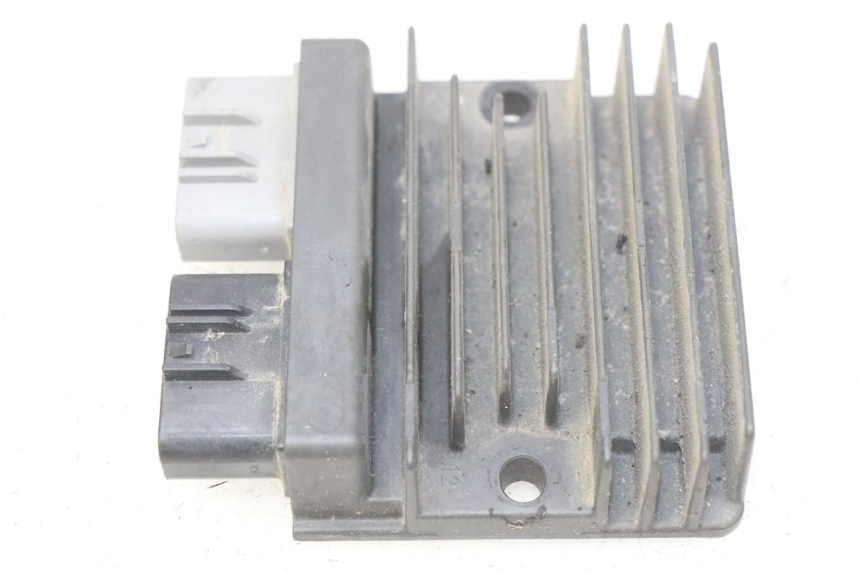 photo de REGOLATORE DI CARICA HONDA CB R 1000 (2018 - 2023)