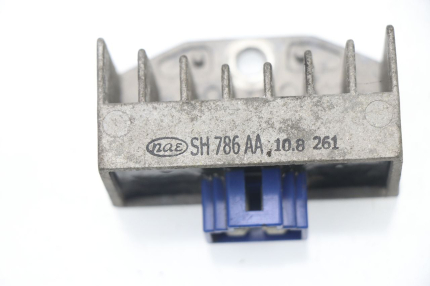 photo de REGOLATORE HONDA CBF 125 (2009 - 2015)