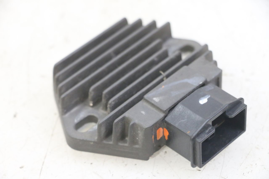 photo de REGOLATORE DI CARICA HONDA CBF 500 (2004 - 2007)