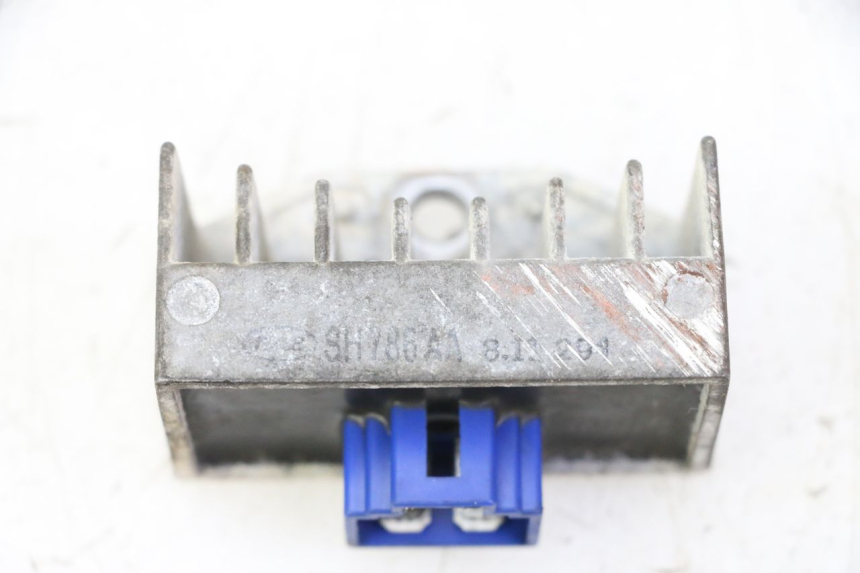 photo de REGOLATORE HONDA CBF 125 (2009 - 2015)