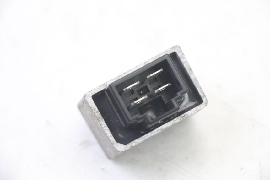 photo de REGOLATORE DI CARICA PEUGEOT CITYSTAR 2T 50 (2018 - 2021) - Zoom sullo stato d'uso