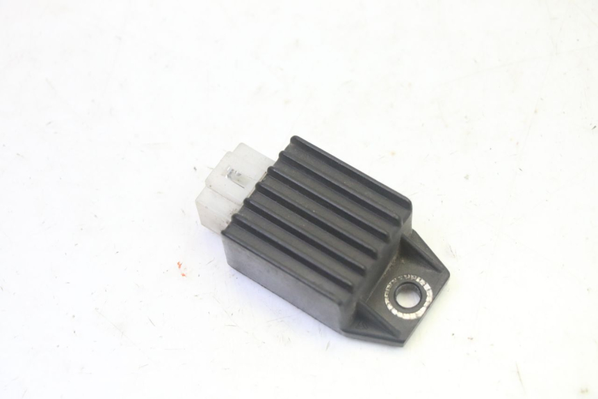 photo de REGOLATORE DI CARICA PEUGEOT CITYSTAR 50 (2013 - 2017)