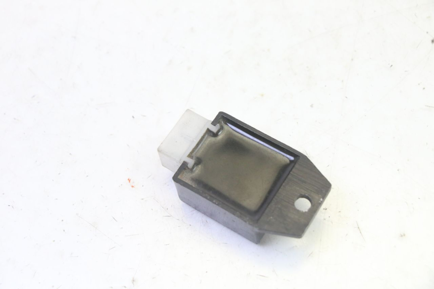 photo de REGOLATORE DI CARICA PEUGEOT CITYSTAR 50 (2013 - 2017)