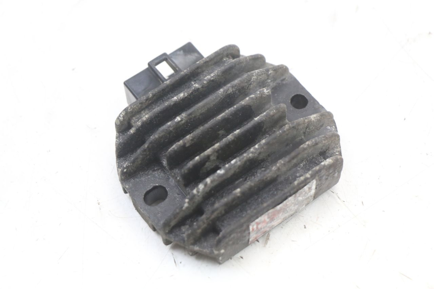 photo de REGOLATORE DI CARICA YAMAHA CYGNUS X 125 (2004 - 2007)
