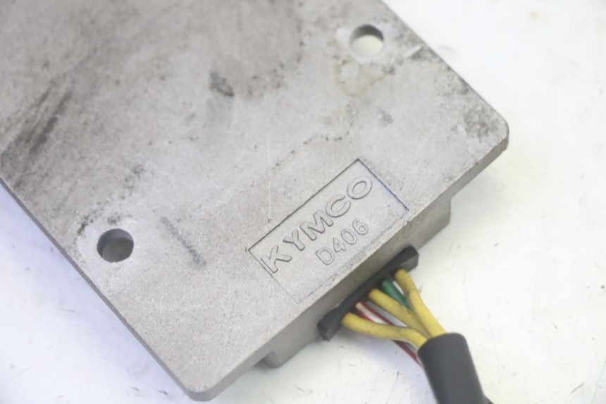 photo de REGOLATORE DI CARICA KYMCO DINK STREET 125 (2009 - 2014)