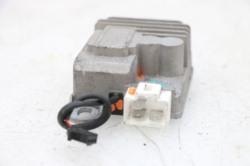 photo de REGOLATORE SEGWAY NINEBOT E125S 1 (2022 - 2026) - Primo piano tecnico