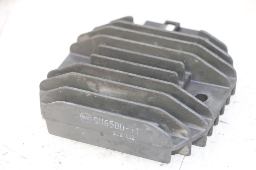 photo de REGOLATORE PEUGEOT ELYSTAR 125 (2002 - 2007)