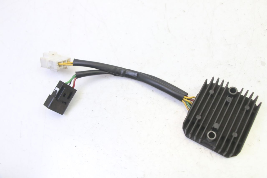 photo de REGOLATORE DI CARICA HONDA FES S-WING SWING ABS 125 (2007 - 2015)