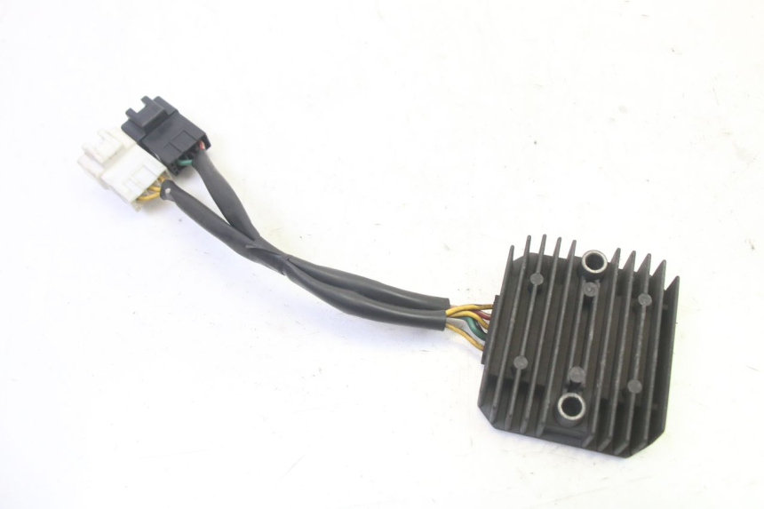 photo de REGOLATORE DI CARICA HONDA FES S-WING SWING ABS 125 (2007 - 2015)