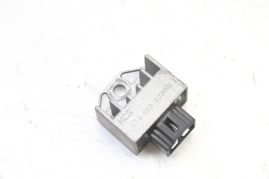 photo de REGOLATORE DI CARICA SYM FIDDLE 2 S 125 (2012 - 2014)