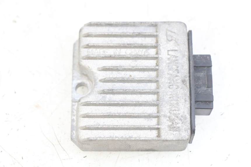 photo de REGOLATORE DI CARICA PIAGGIO FLY 4T 50 (2013 - 2017)