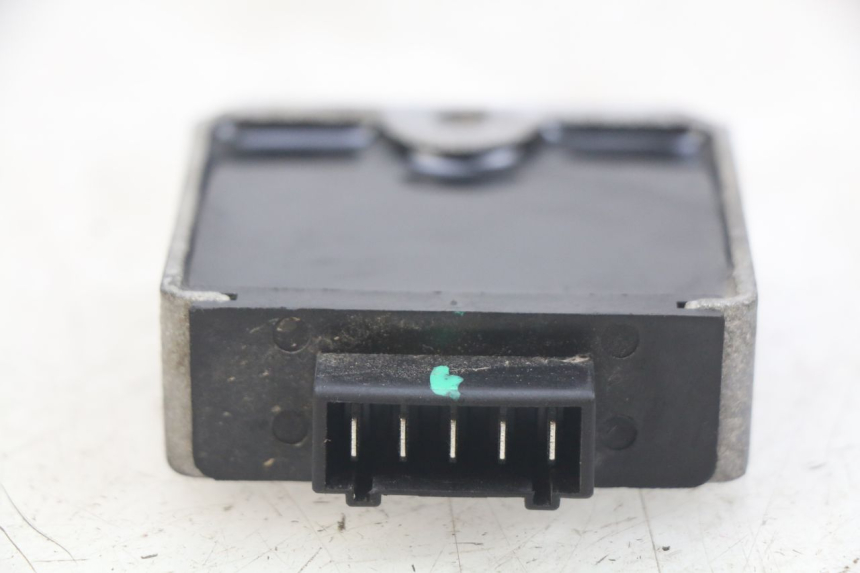 photo de REGOLATORE DI CARICA PIAGGIO FLY 4T 50 (2013 - 2017)