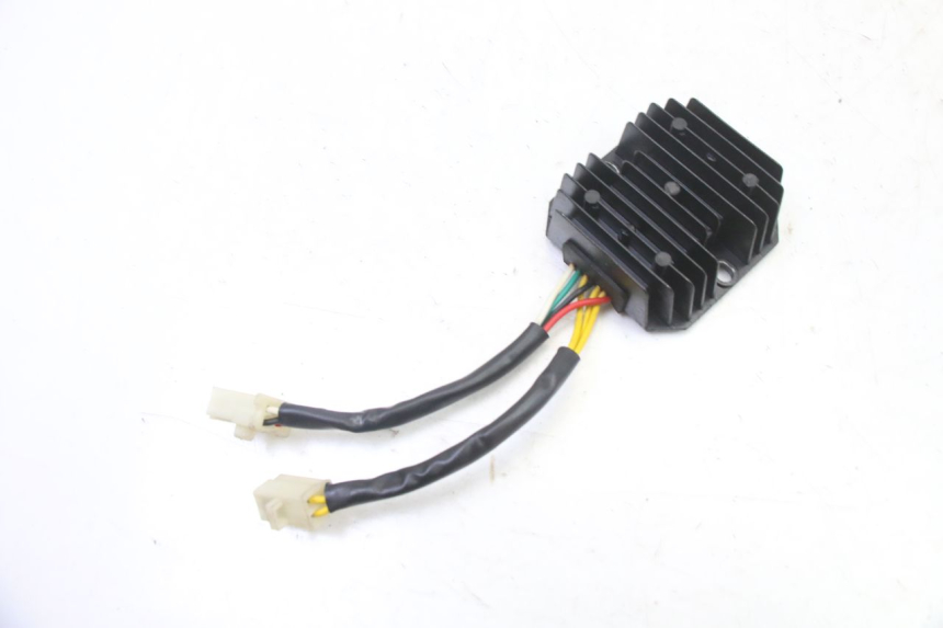 photo de REGOLATORE DI CARICA VENESI FLY RETRO 4T 50 (2020 - 2025)