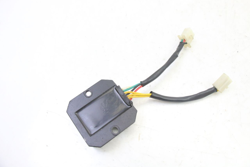 photo de REGOLATORE DI CARICA VENESI FLY RETRO 4T 50 (2020 - 2025)