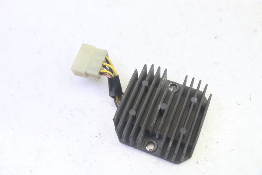 photo de REGOLATORE KAWASAKI GPX R WARBIRD 600 (1988 - 1993) - Vista principale