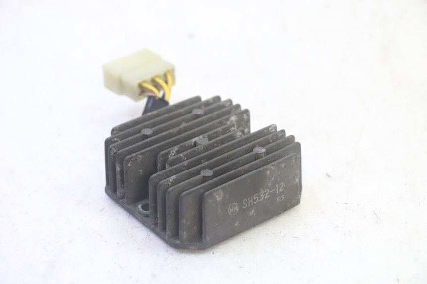 photo de REGOLATORE KAWASAKI GPX R WARBIRD 600 (1988 - 1993) - Zoom sullo stato d'uso