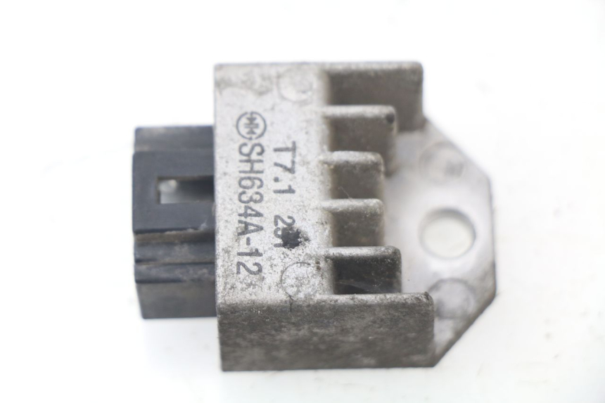 photo de REGOLATORE DI CARICA HONDA BALI EX 100 (1996 - 2000)