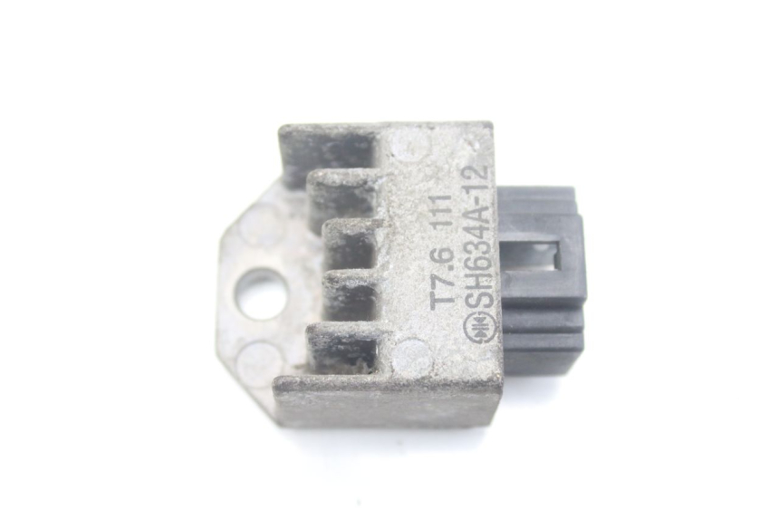 photo de REGOLATORE DI CARICA HONDA BALI EX 100 (1996 - 2000)