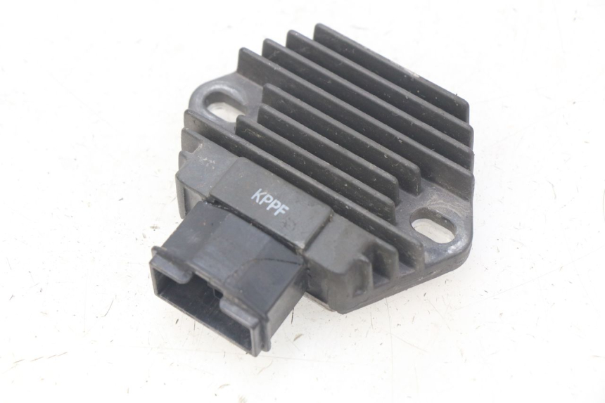 photo de REGOLATORE DI CARICA HONDA CBR R 125 (2003 - 2006)