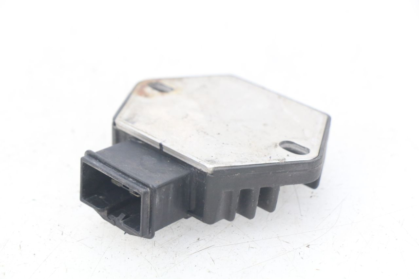 photo de REGOLATORE DI CARICA HONDA CBR R 125 (2003 - 2006)