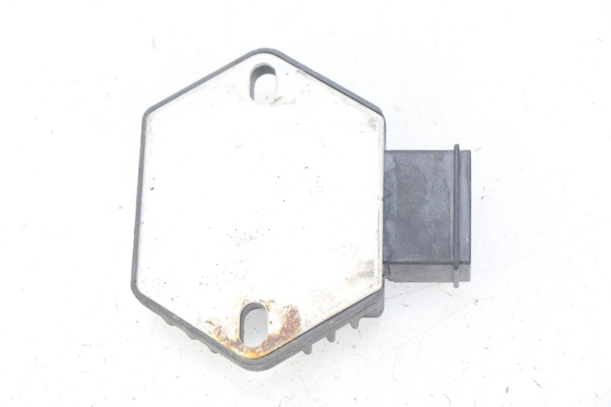 photo de REGOLATORE DI CARICA HONDA CBR R 125 (2003 - 2006)