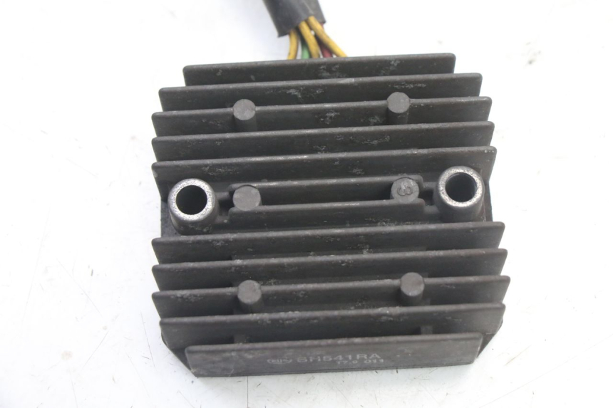 photo de REGOLATORE DI CARICA HONDA FES S-WING SWING ABS 125 (2007 - 2015)