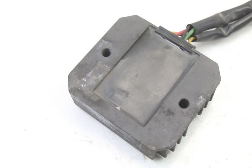 photo de REGOLATORE DI CARICA HONDA FES S-WING SWING ABS 125 (2007 - 2015)