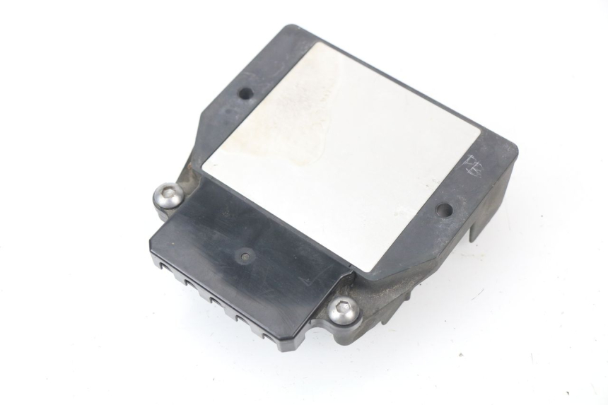 photo de Regolatore di carica HONDA VFR F 1200 (2010 - 2015)