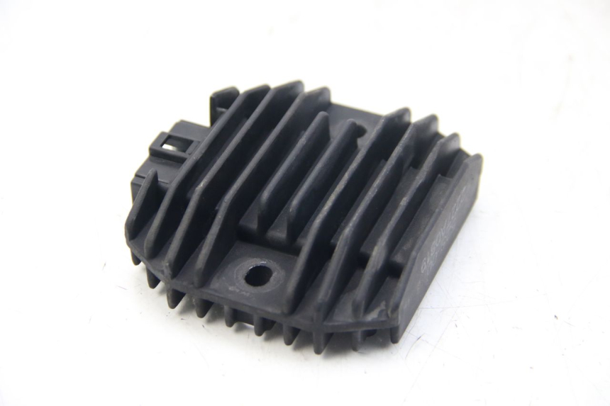 photo de REGOLATORE DI CARICA YAMAHA HW XENTER 125 (2011 - 2017)